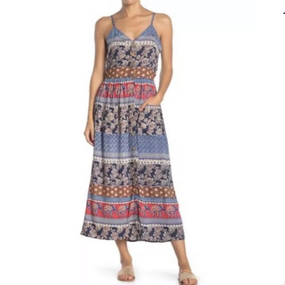 Penna&Pine Dresses & Skirts - Boho Blue Floral Patch Pocket Midi Dress